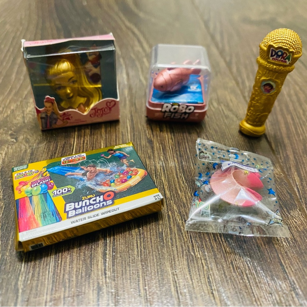 Mini brands toys